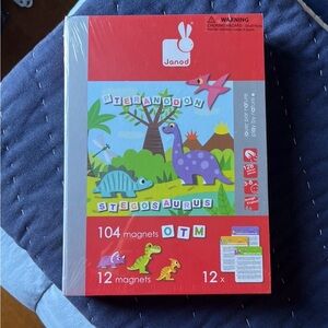 BRAND NEW Janod MagnetiBook